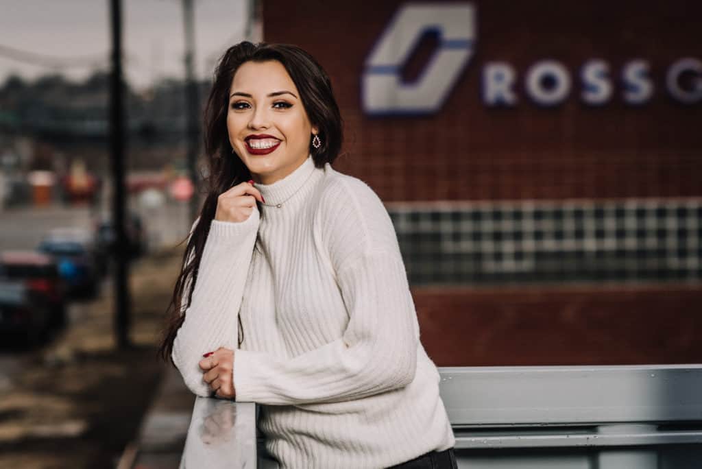 tulsa, pryor senior, senior portraits, red lipstick, rooftop